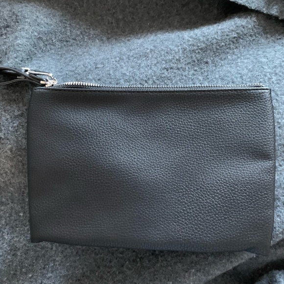 Love & Lore Vegan Leather Wristlet. NWOT - Picture 4 of 4